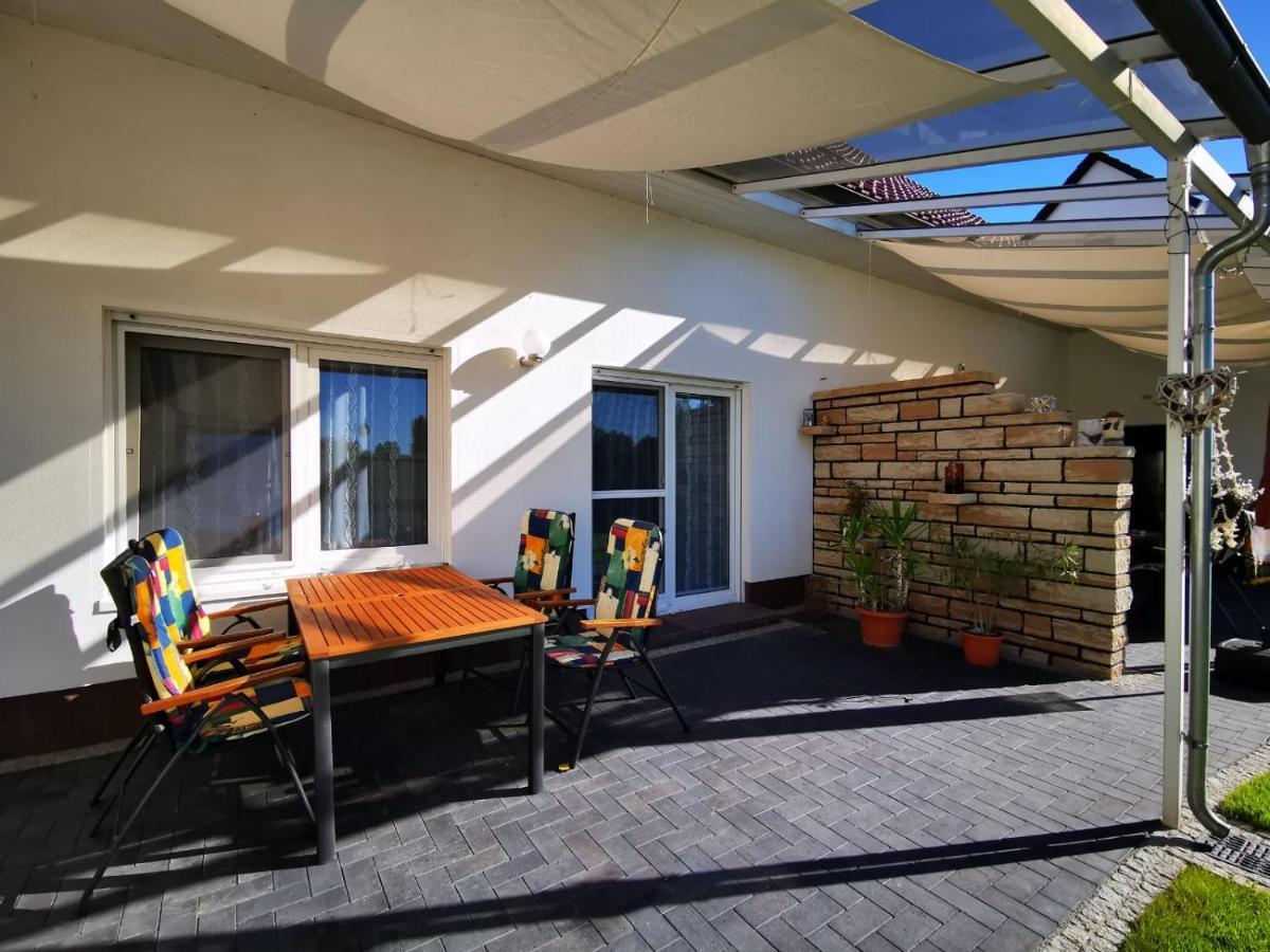 Pension Und Ferienwohnung Walther Storkow  Exteriör bild